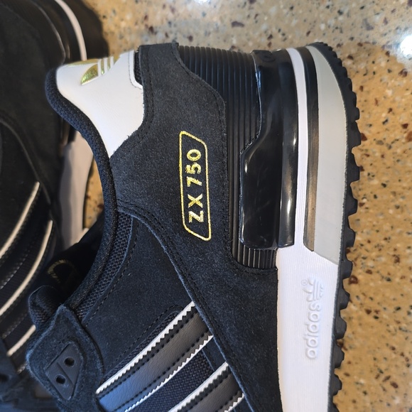 Adidas ZX 750 Men's Sneakers - Picture 6 of 15